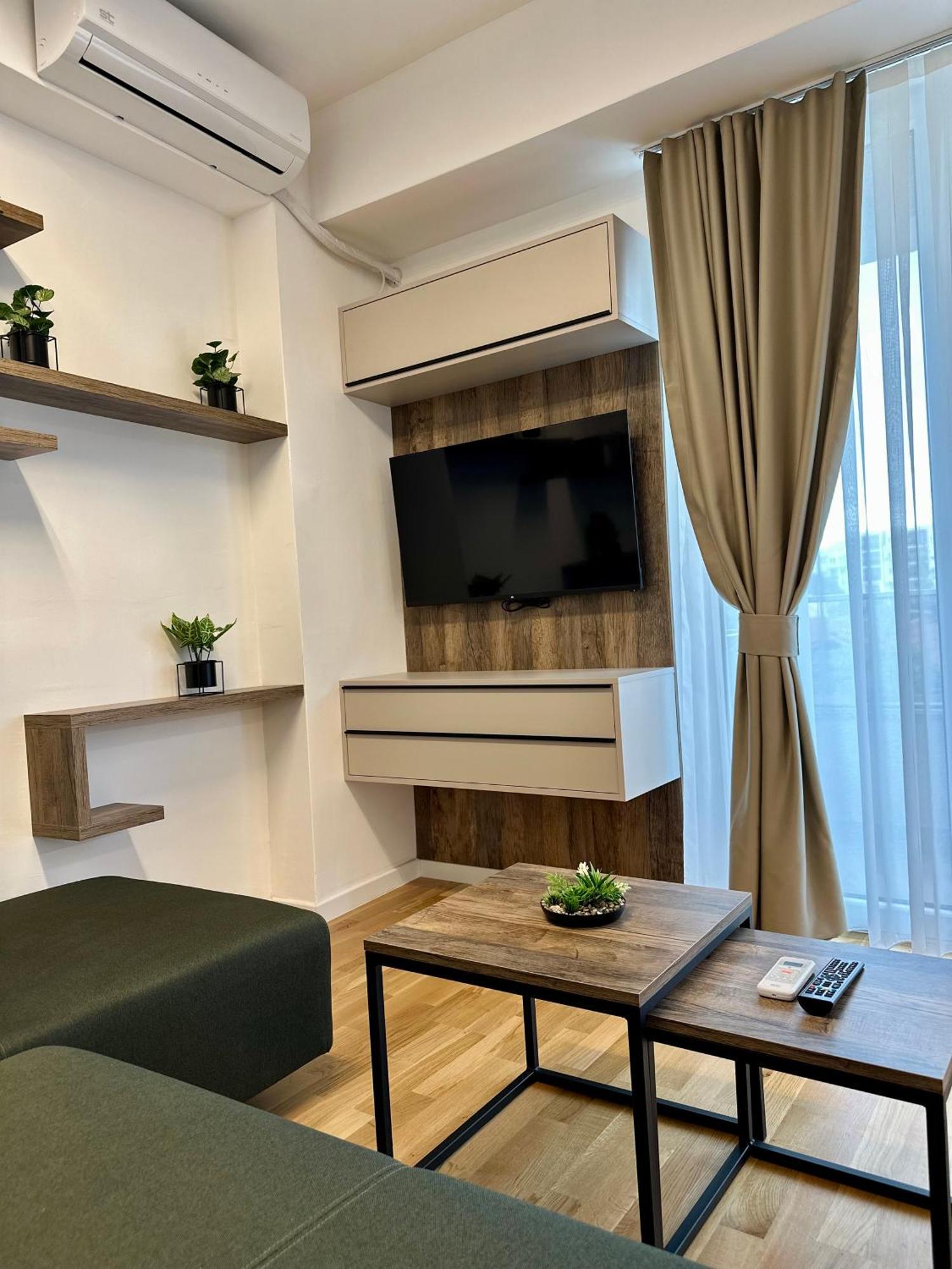 Downtown Riverside Apartments Szkopje Kültér fotó