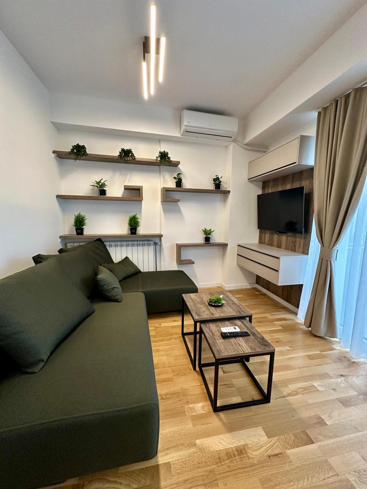 Downtown Riverside Apartments Szkopje Kültér fotó