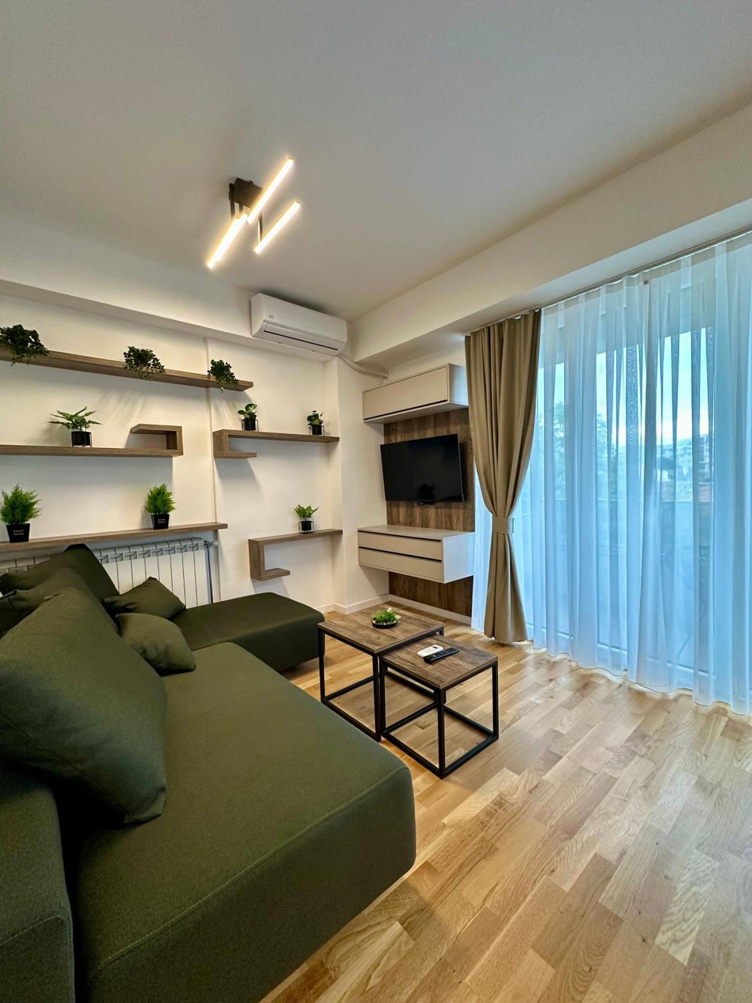 Downtown Riverside Apartments Szkopje Kültér fotó