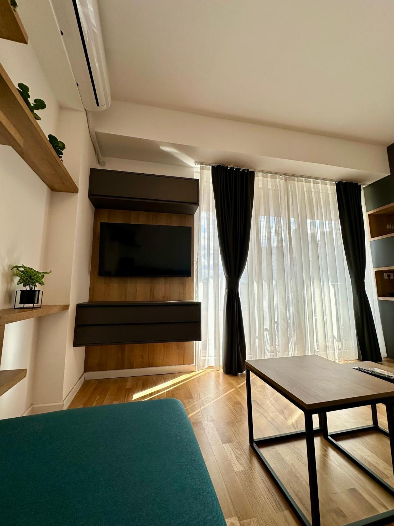 Downtown Riverside Apartments Szkopje Kültér fotó