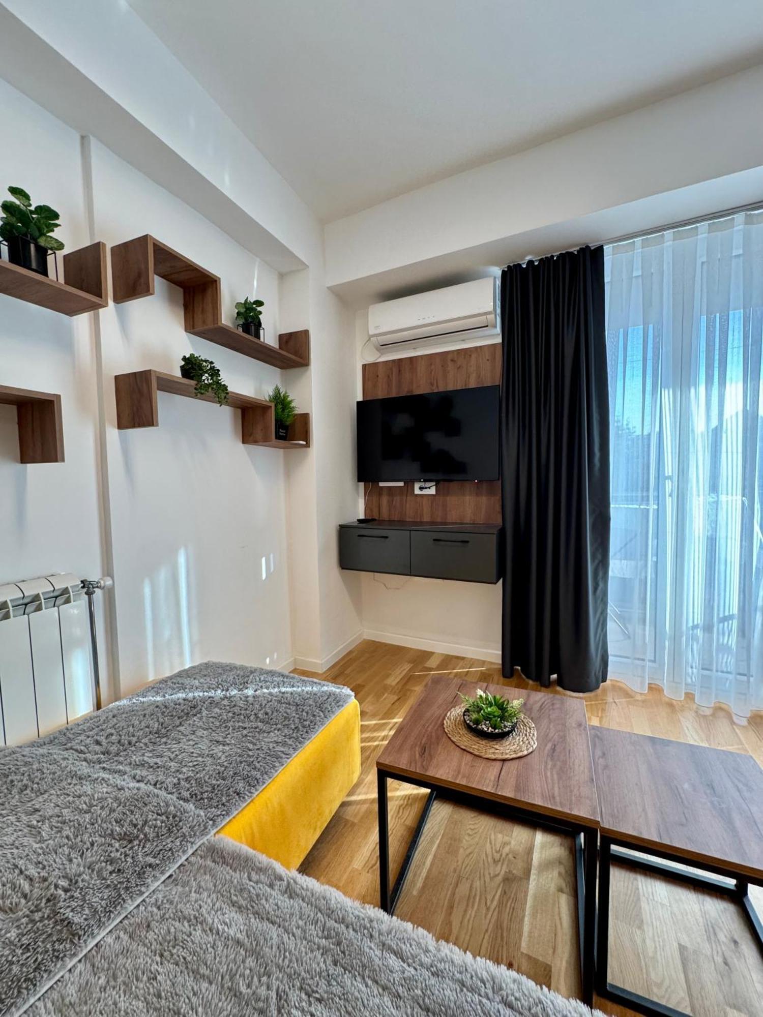 Downtown Riverside Apartments Szkopje Kültér fotó